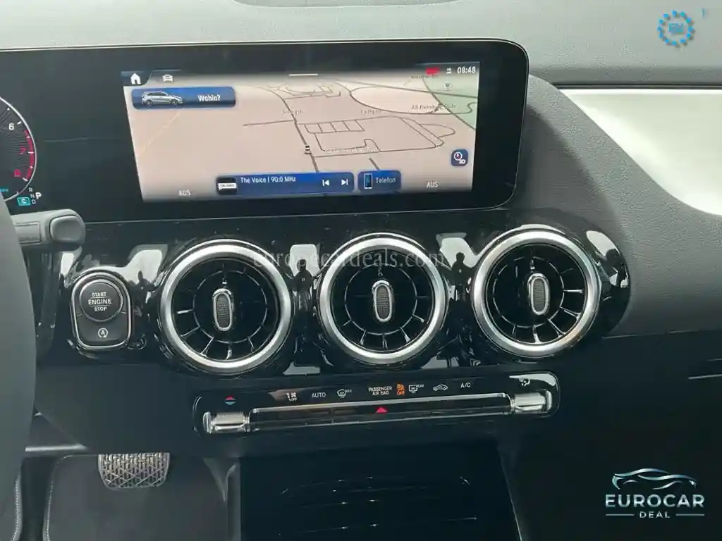 Mercedes-Benz B 180
