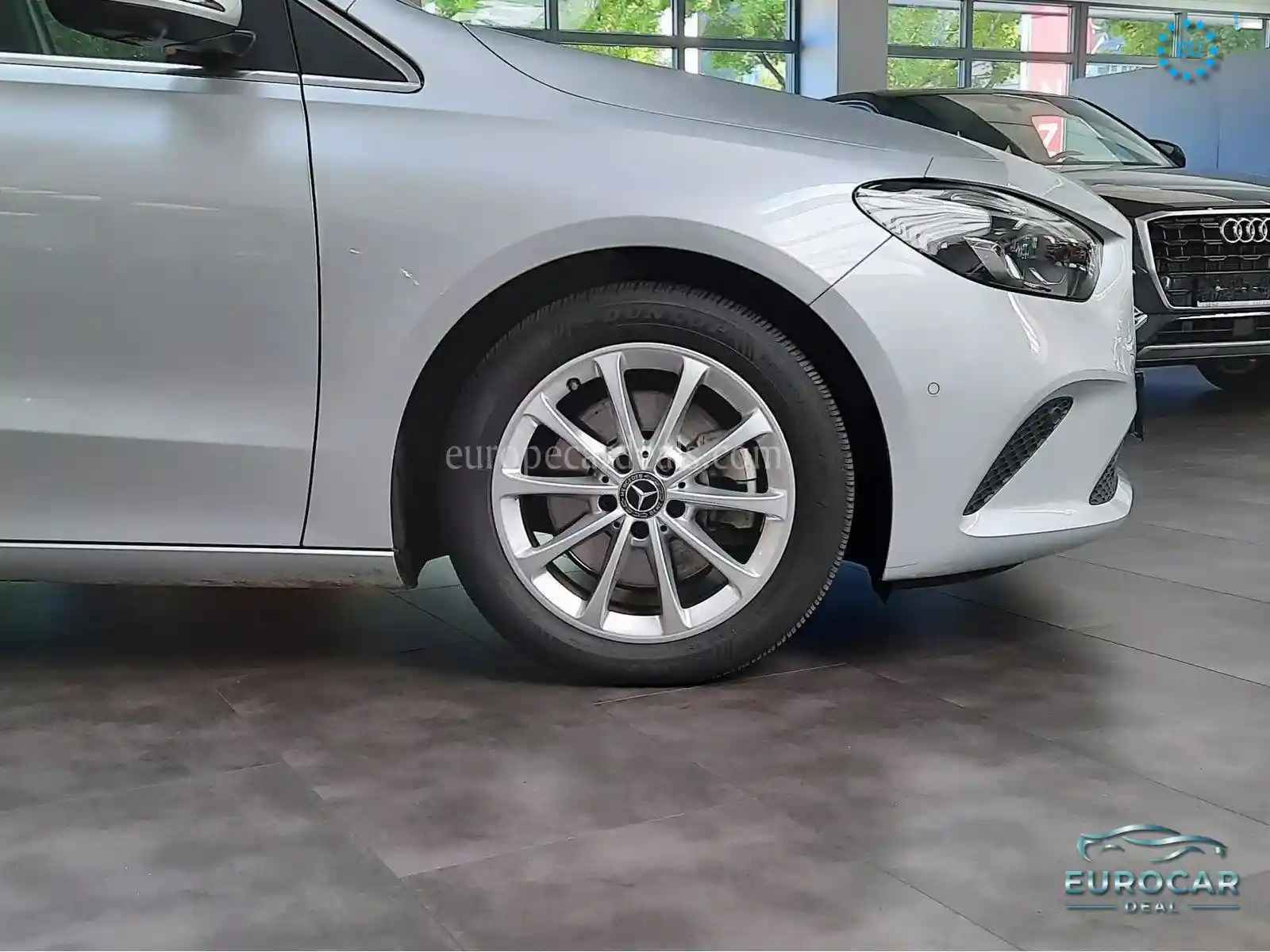 Mercedes-Benz B 220