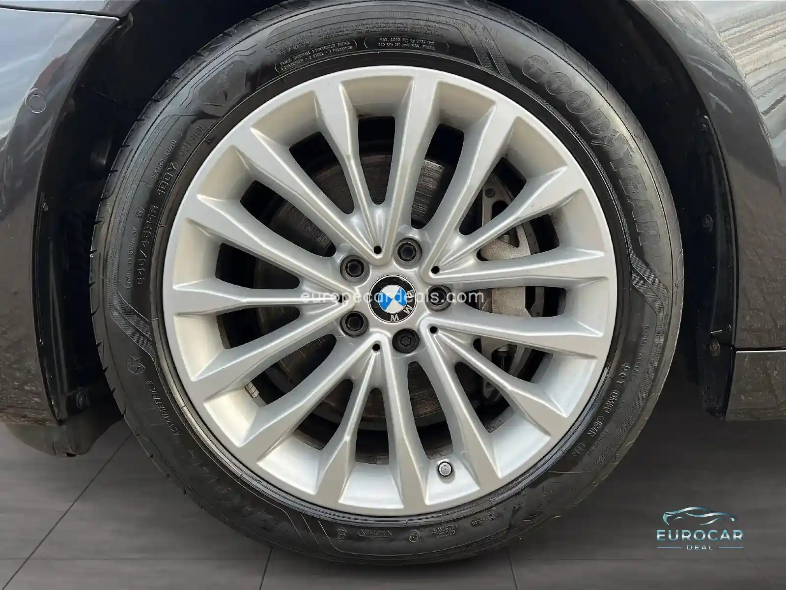 BMW 530