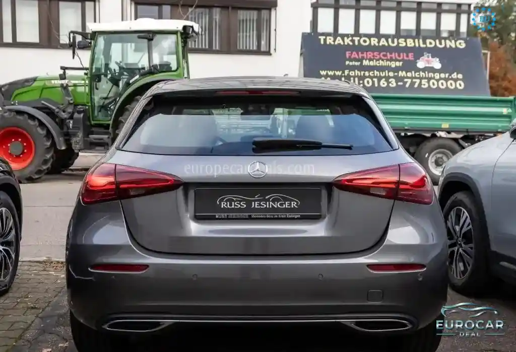 Mercedes-Benz A 180