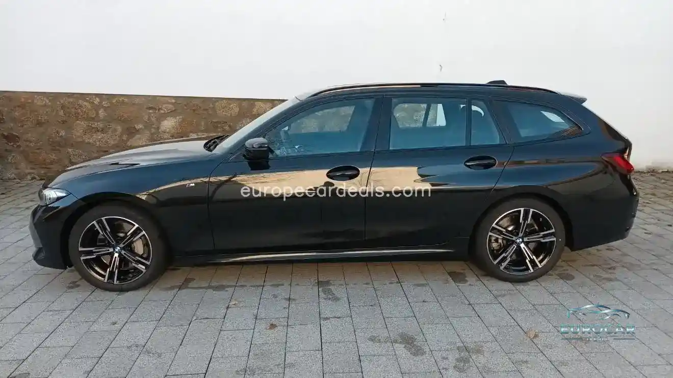 BMW 330