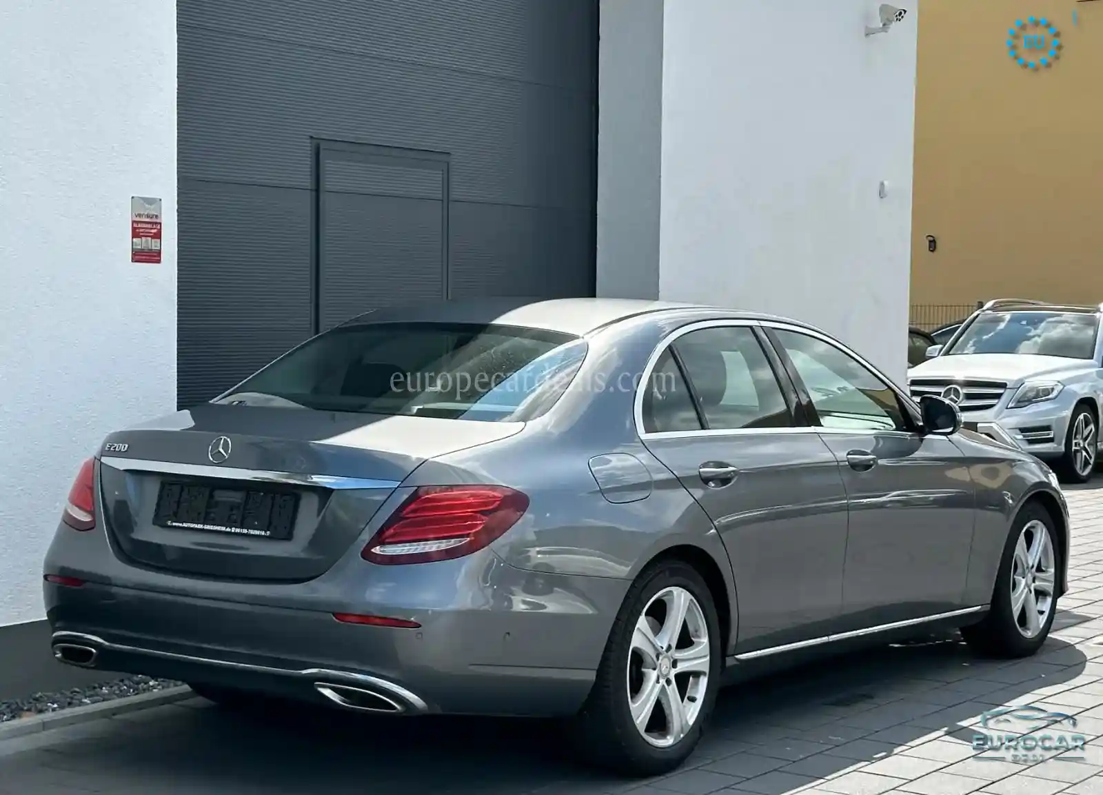 Mercedes-Benz E 200