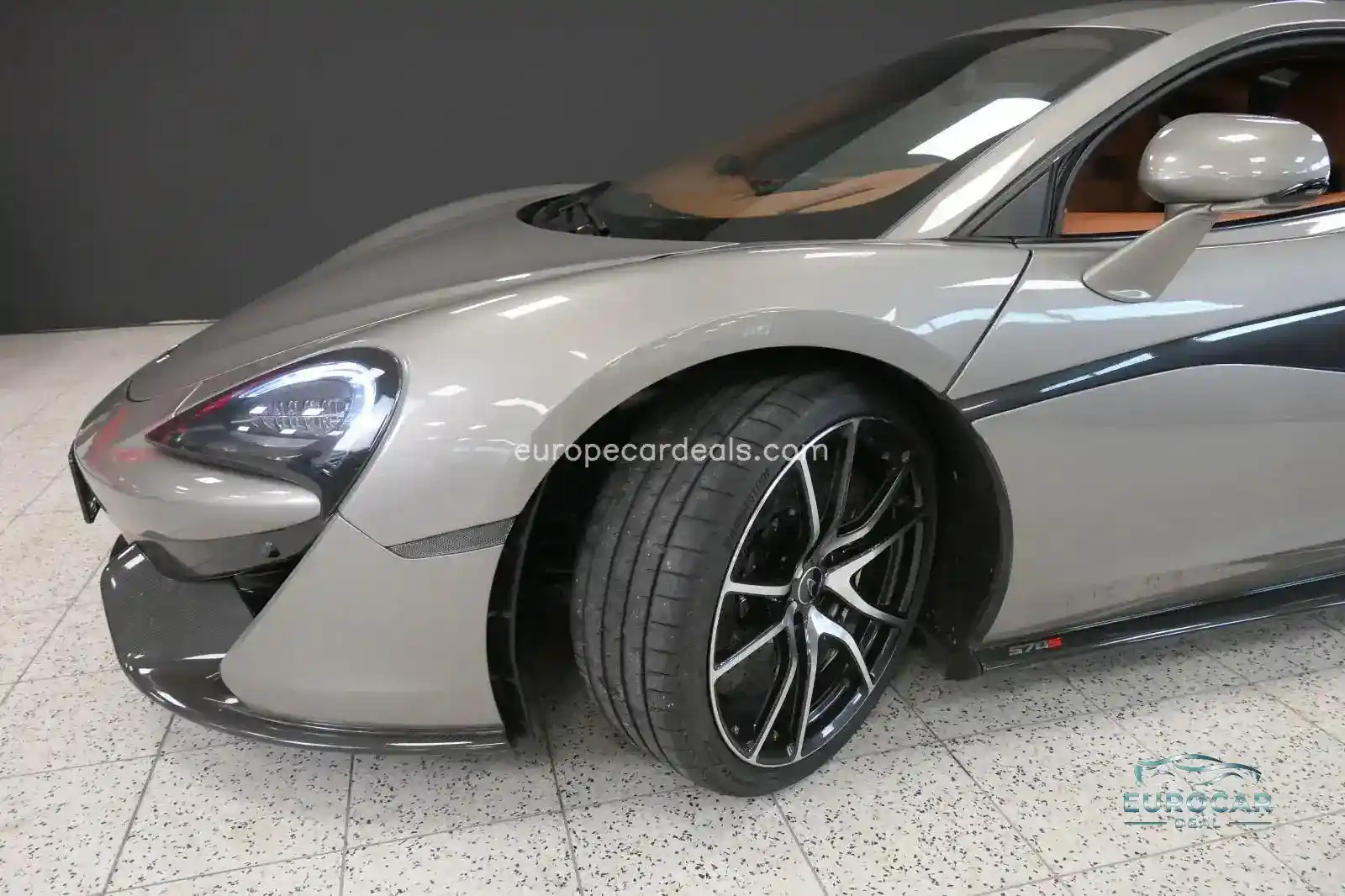 McLaren 570S