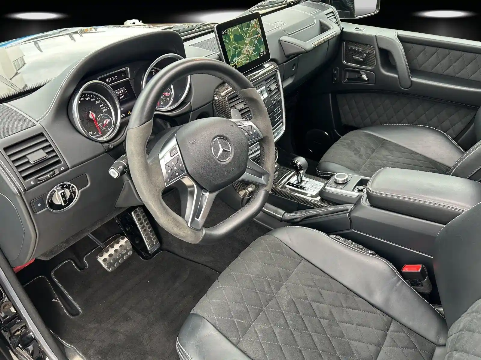 Mercedes-Benz G 500