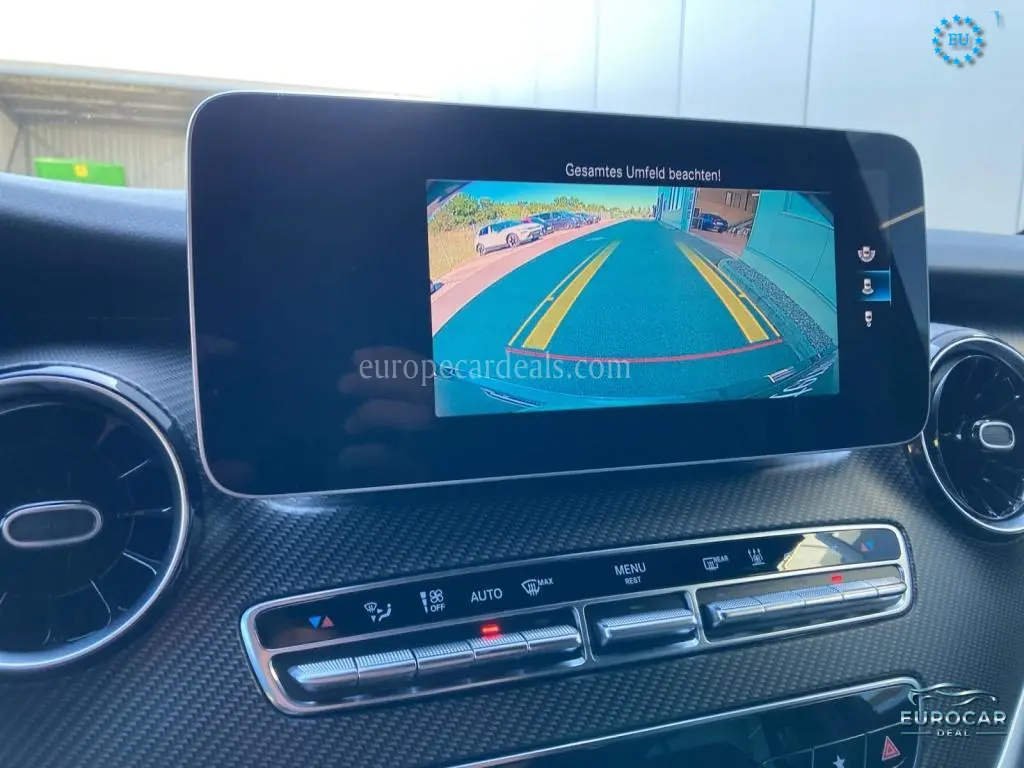 Mercedes-Benz V 220