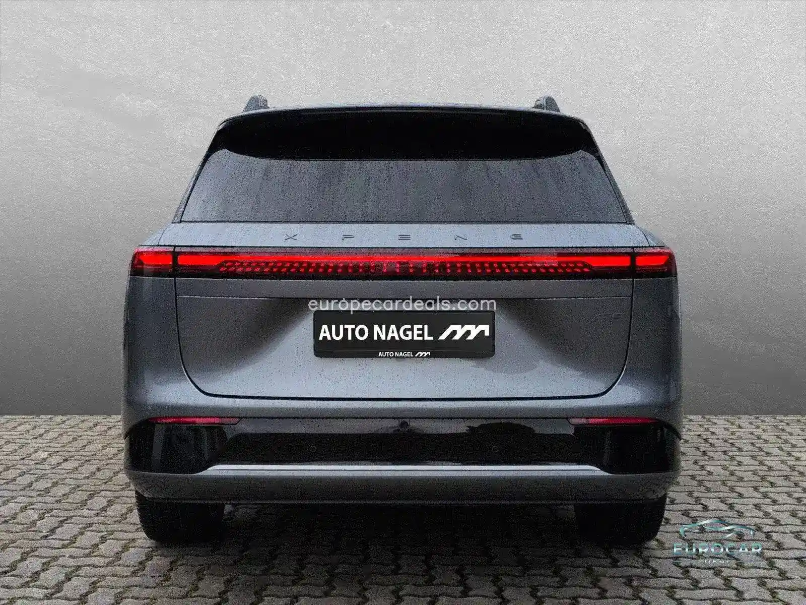 XPENG G9