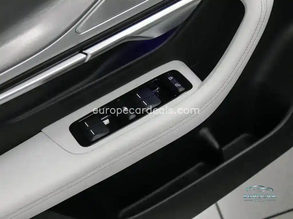 XPENG P7