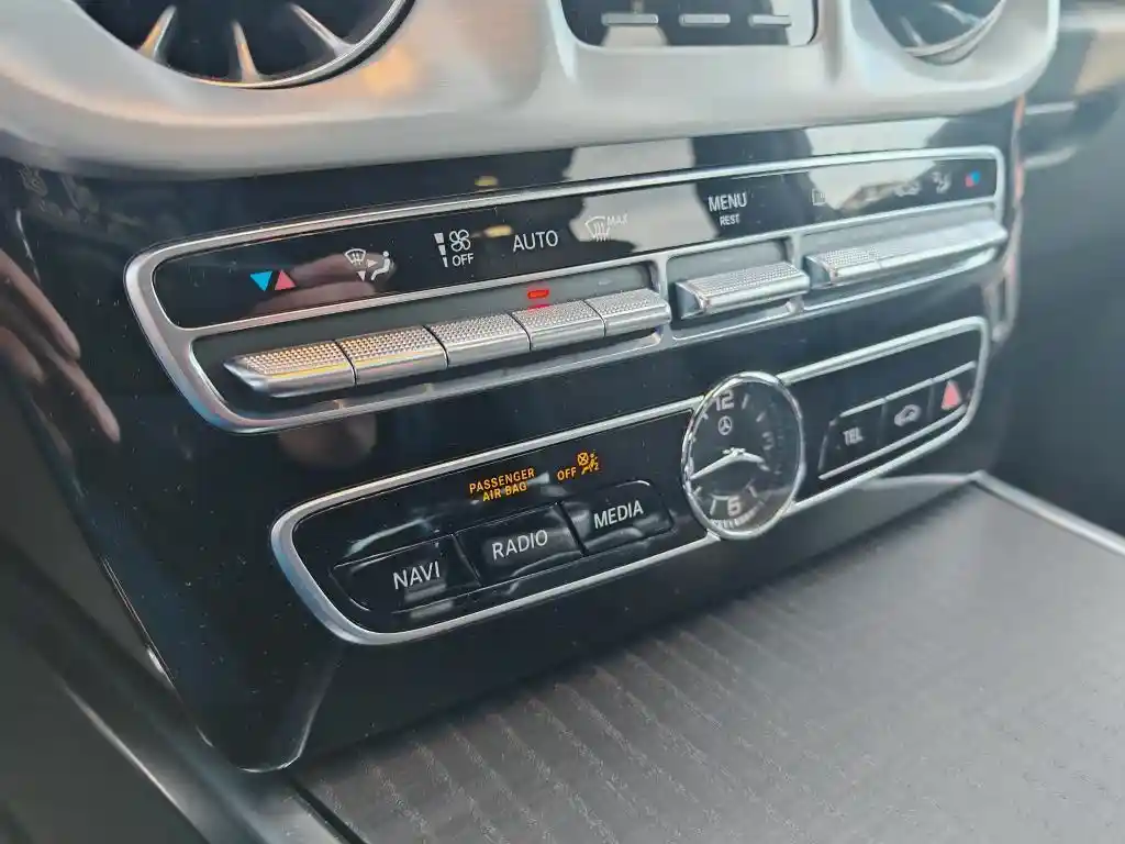 Mercedes-Benz G 500