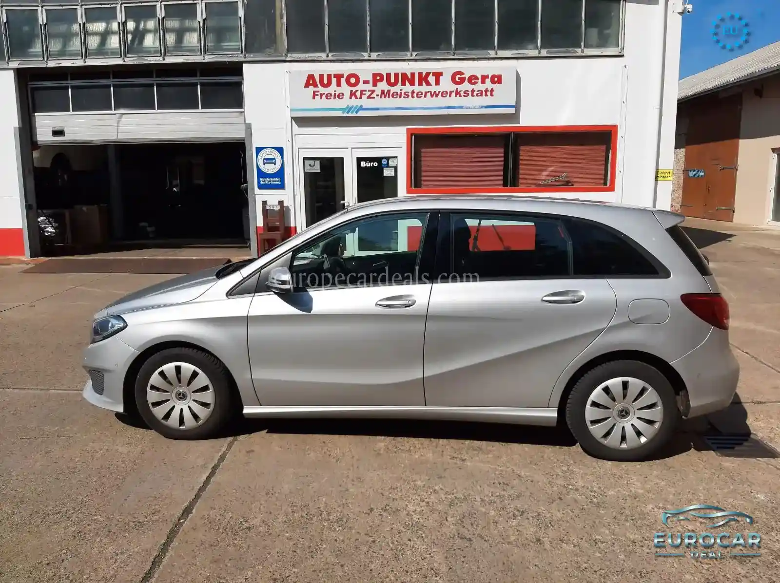 Mercedes-Benz B 180