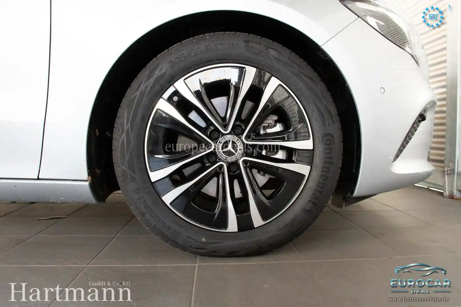 Mercedes-Benz B 180