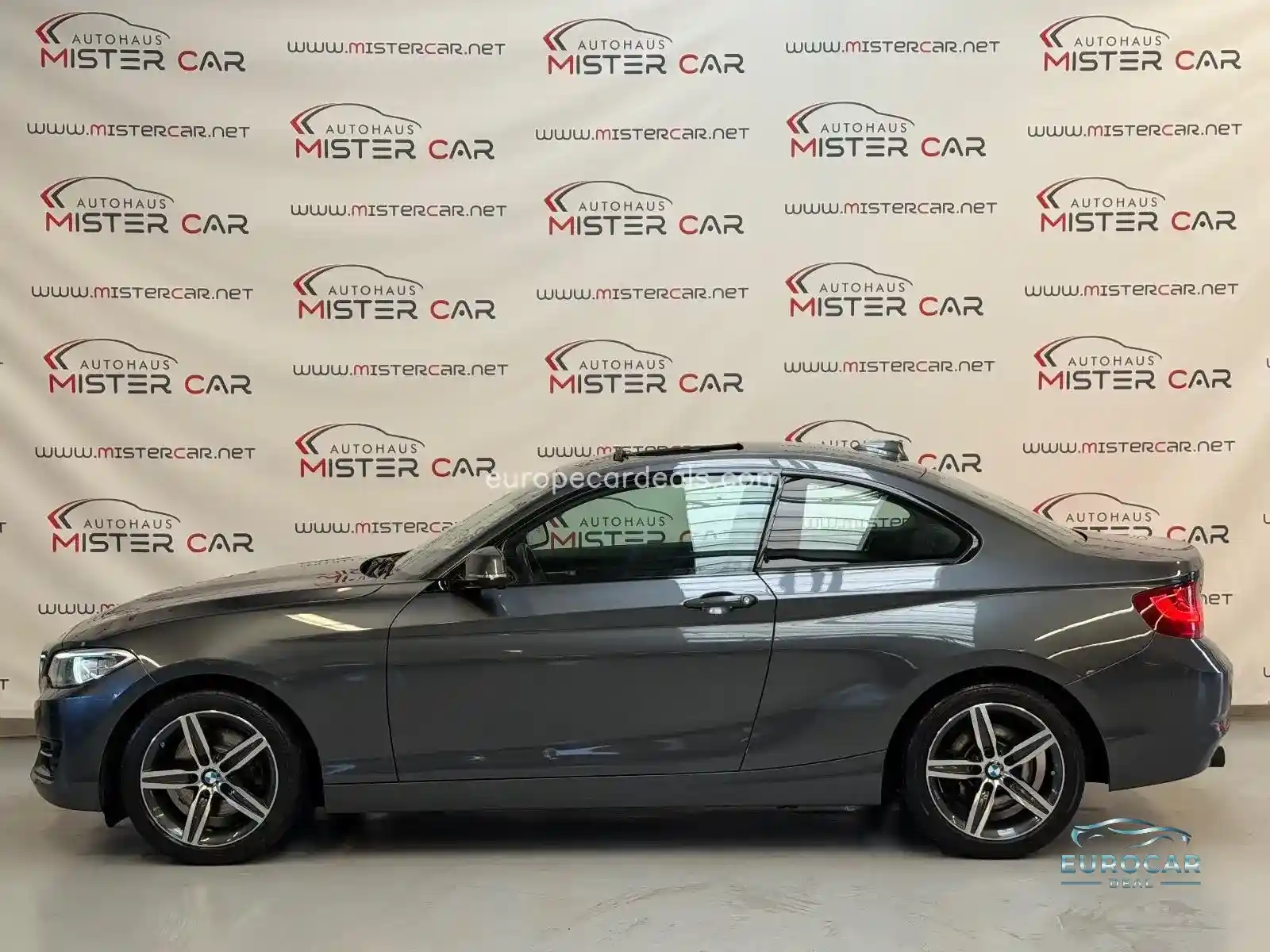 BMW 220