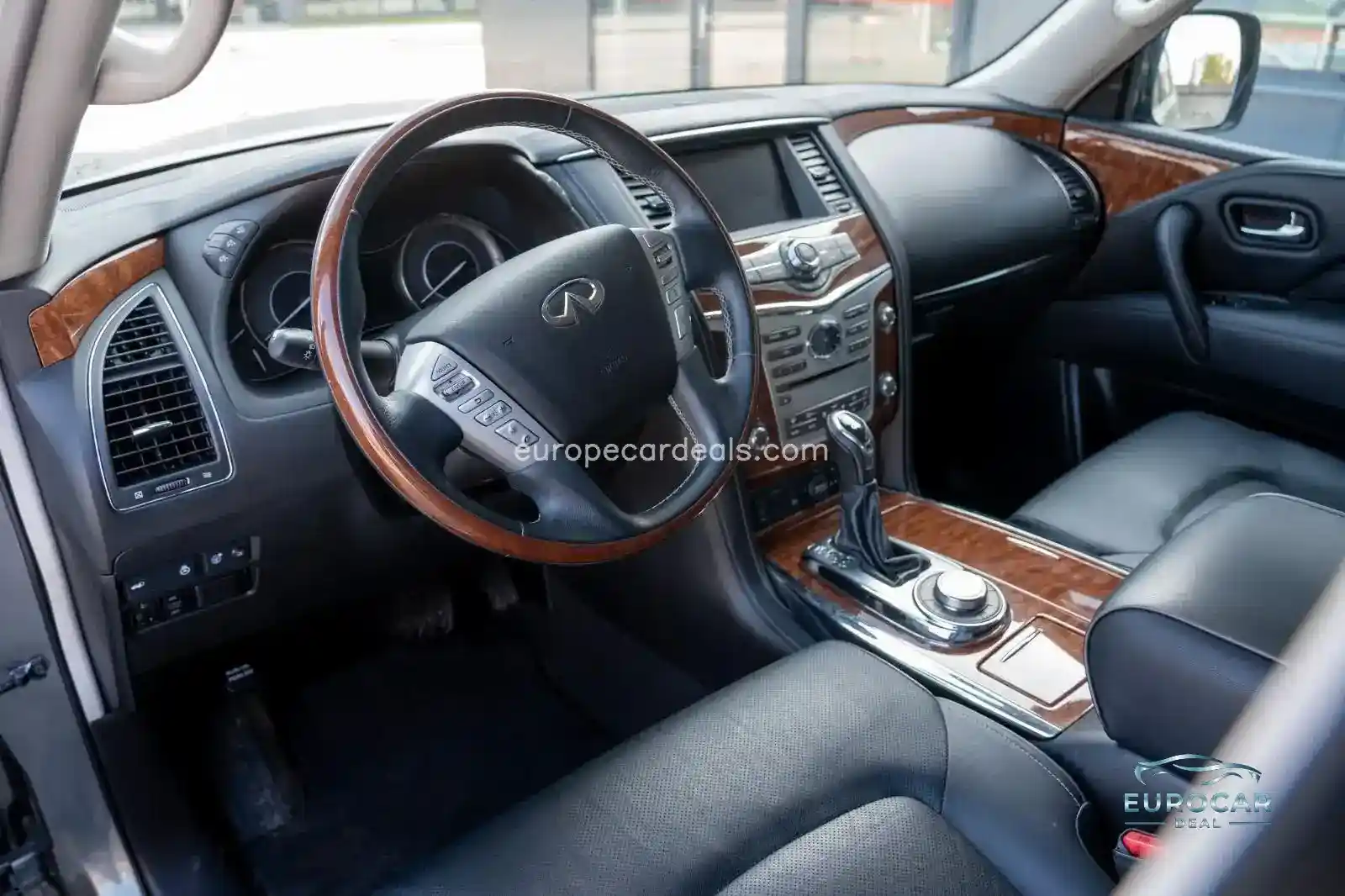 Infiniti QX80