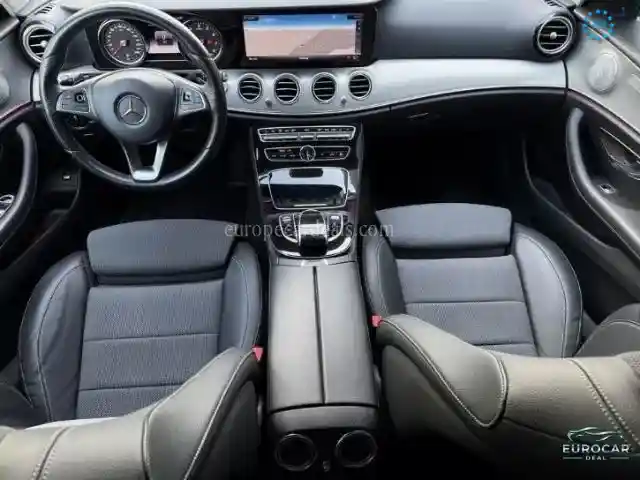 Mercedes-Benz E 400