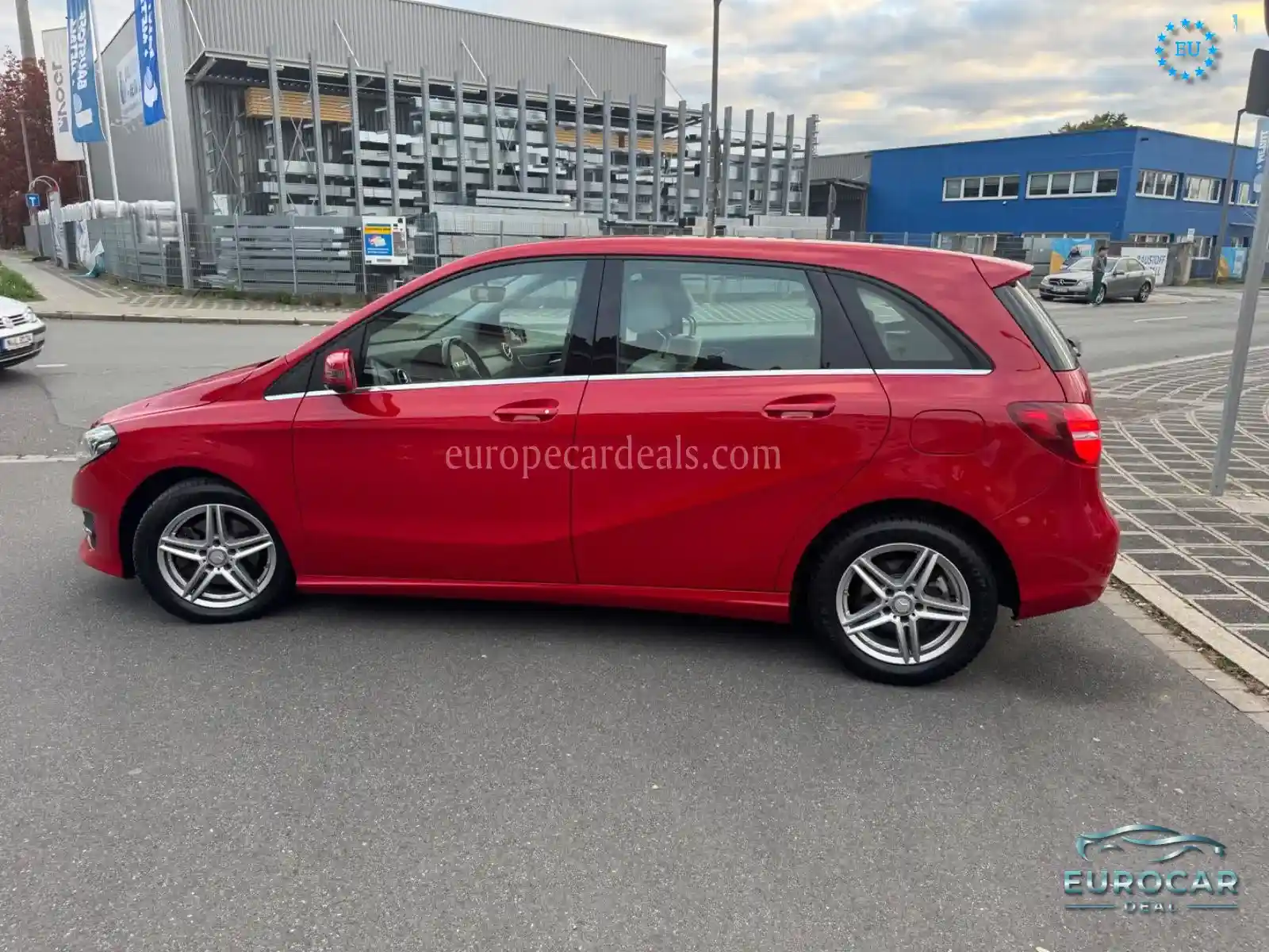 Mercedes-Benz B 180