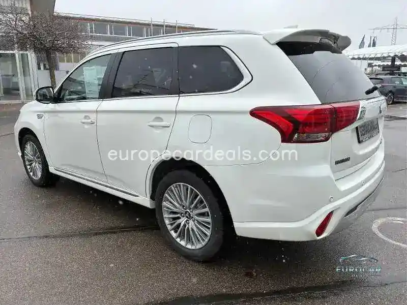 Mitsubishi Plug-in Hybrid Outlander