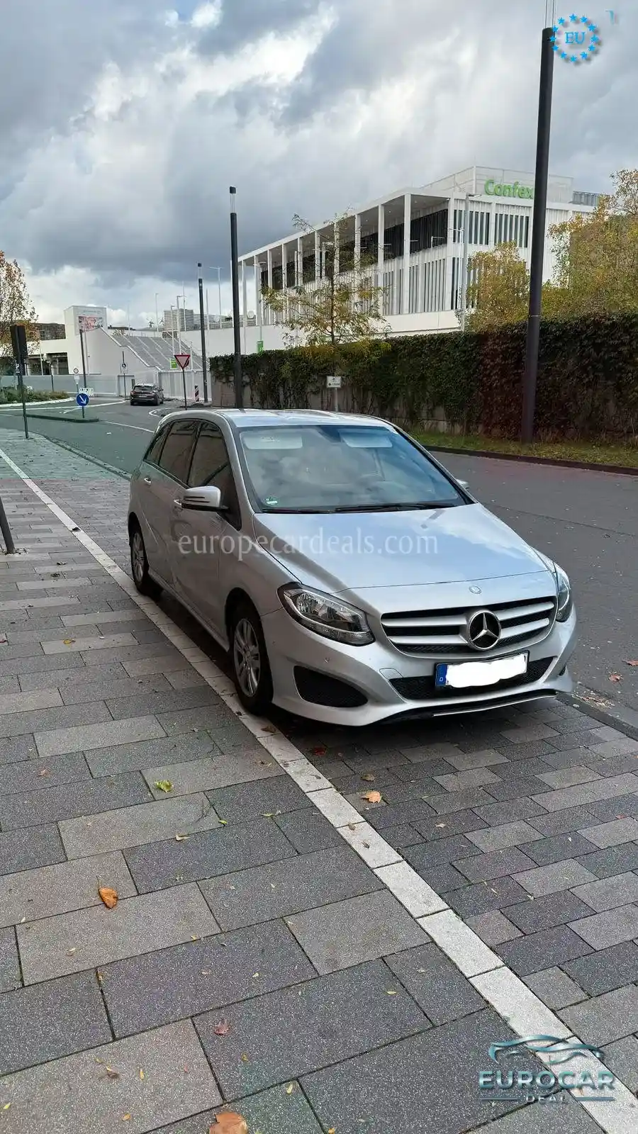 Mercedes-Benz B 180