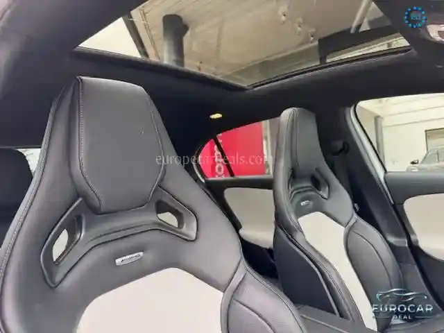 Mercedes-Benz A 35 AMG