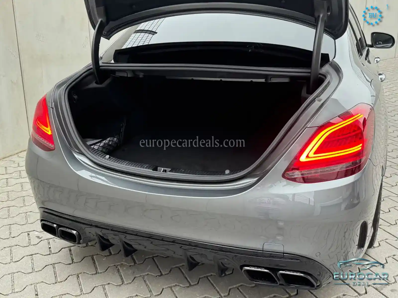 Mercedes-Benz C 63 AMG