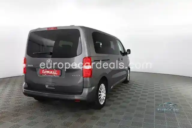 Toyota Proace (Verso)
