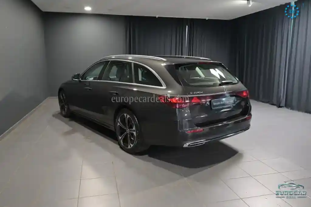 Mercedes-Benz E 220