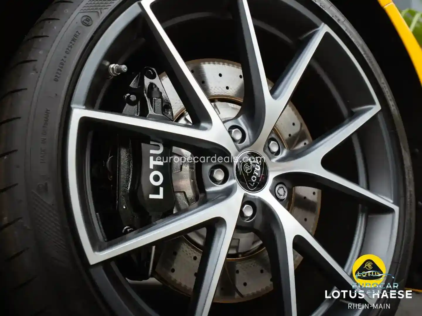 Lotus Emira