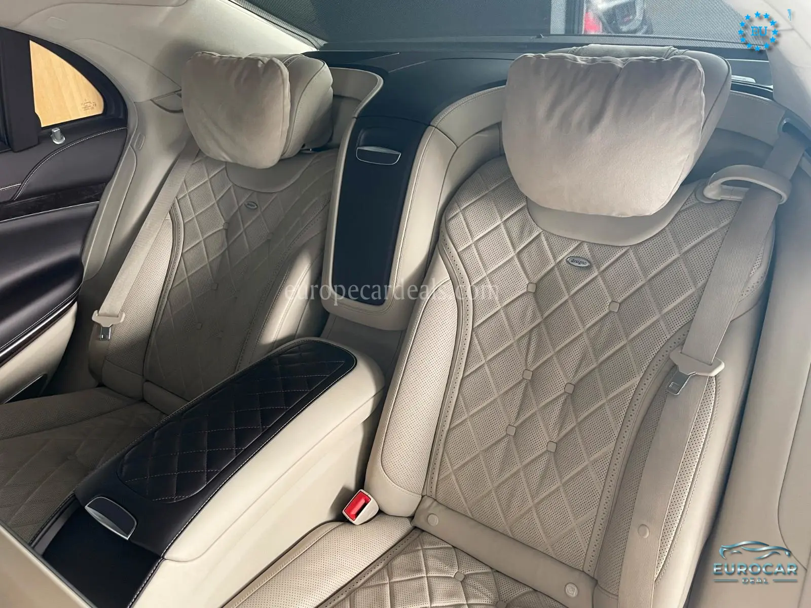 Mercedes-Benz S 560