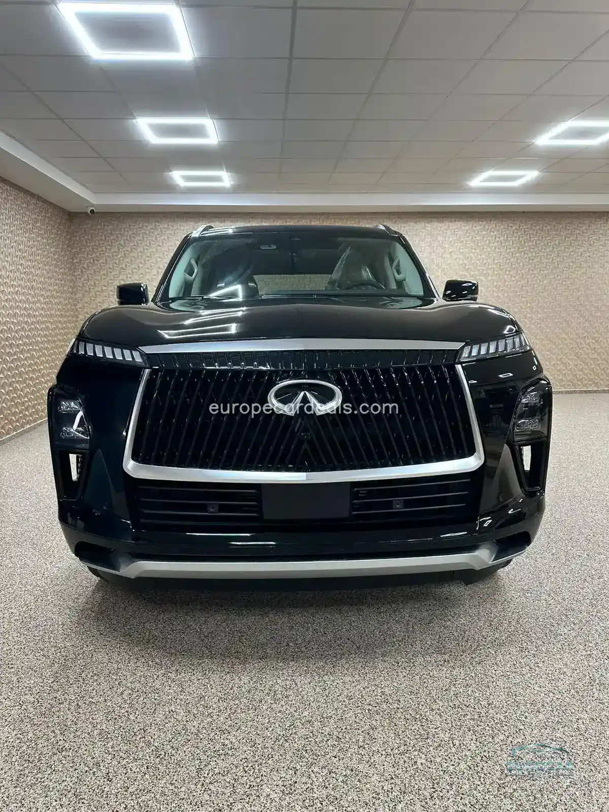 Infiniti QX80
