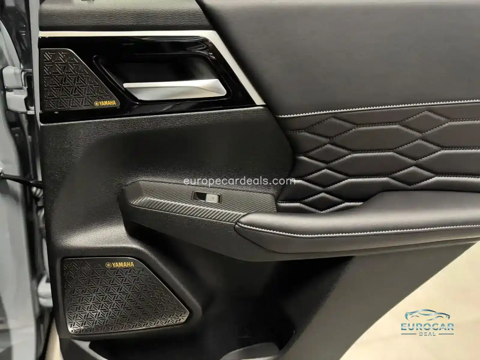 Mitsubishi Plug-in Hybrid Outlander