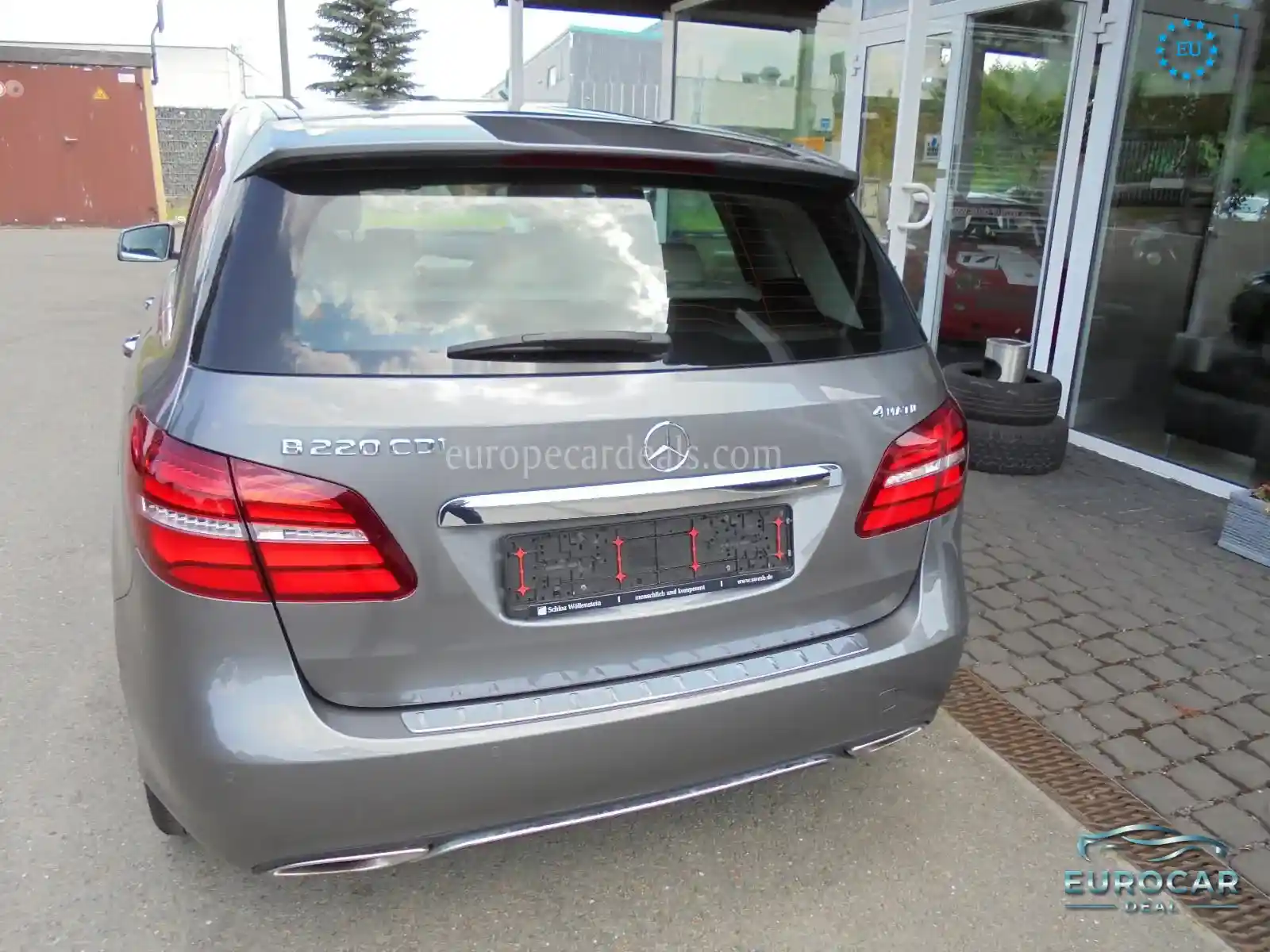 Mercedes-Benz B 220