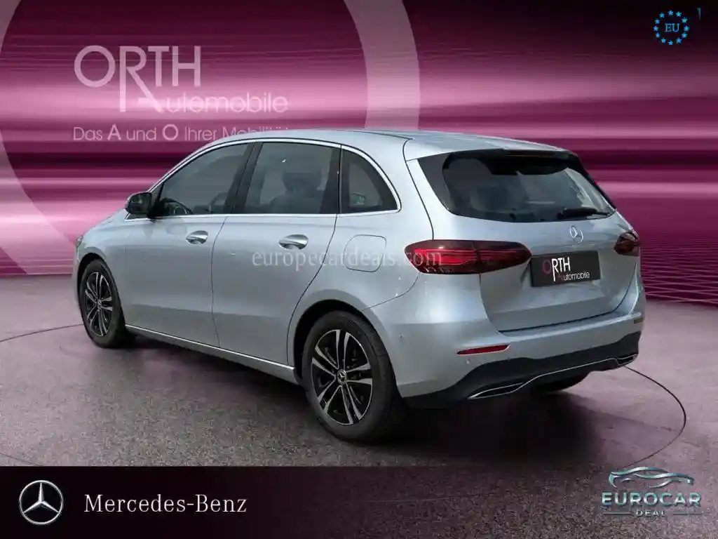 Mercedes-Benz B 180