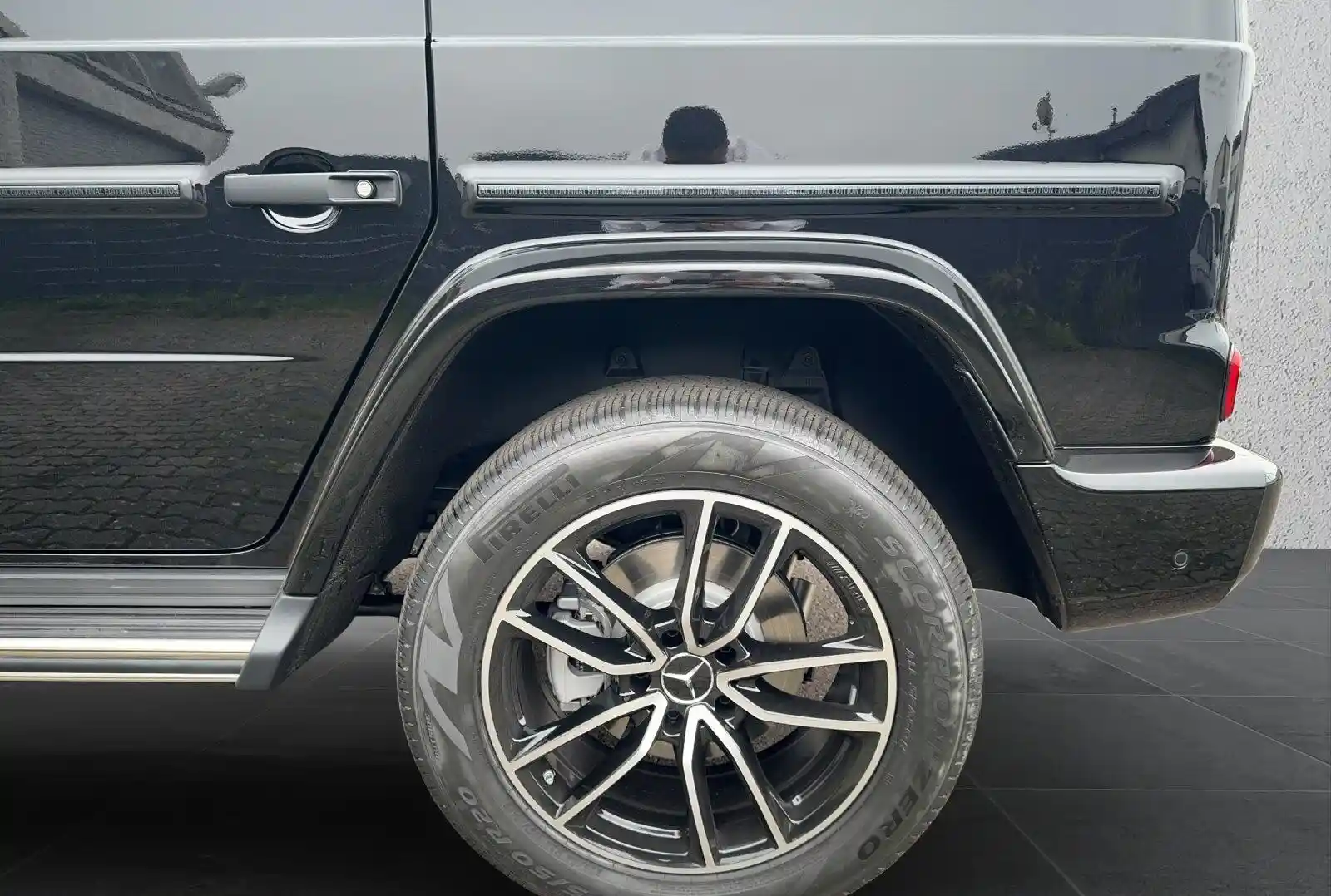 Mercedes-Benz G 500