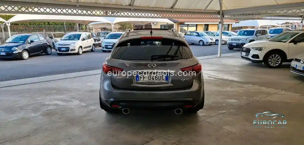 Infiniti QX70
