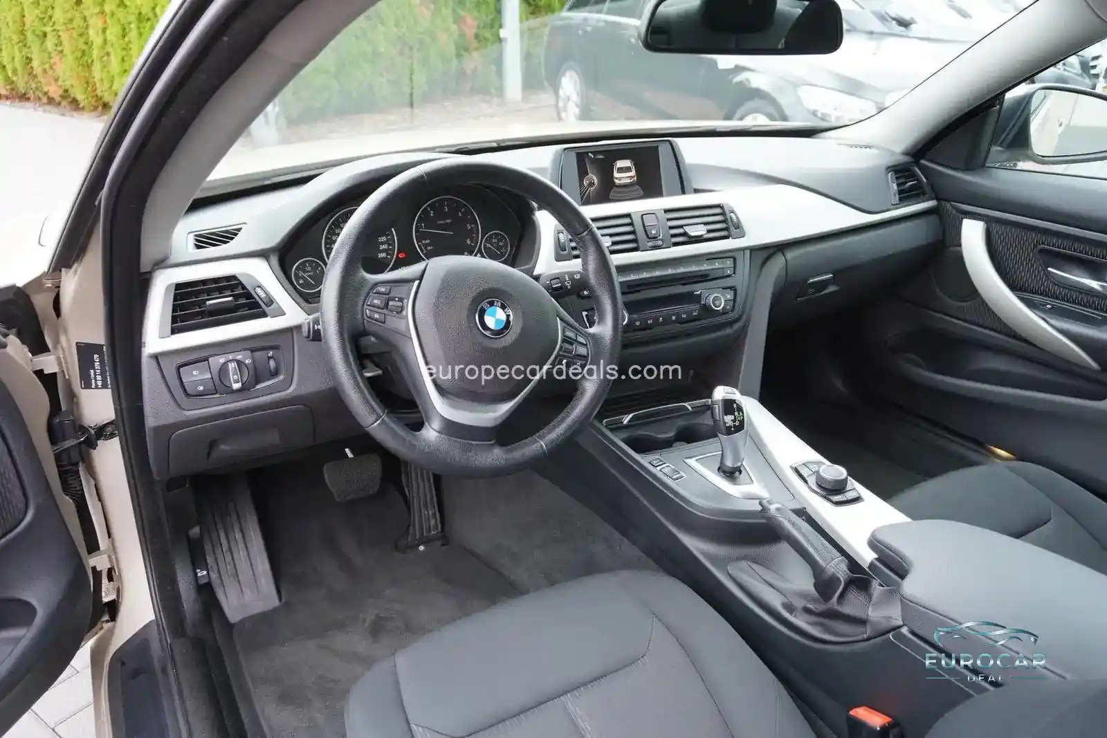 BMW 418