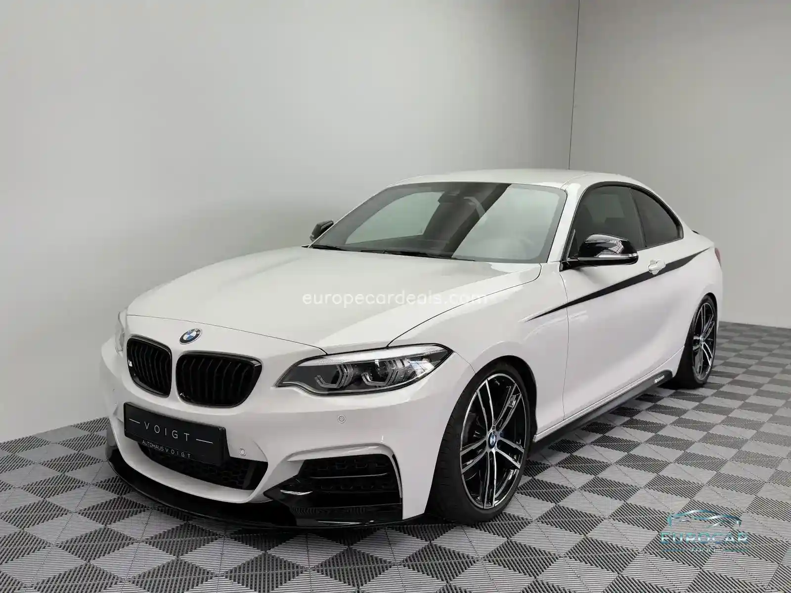 BMW M240i