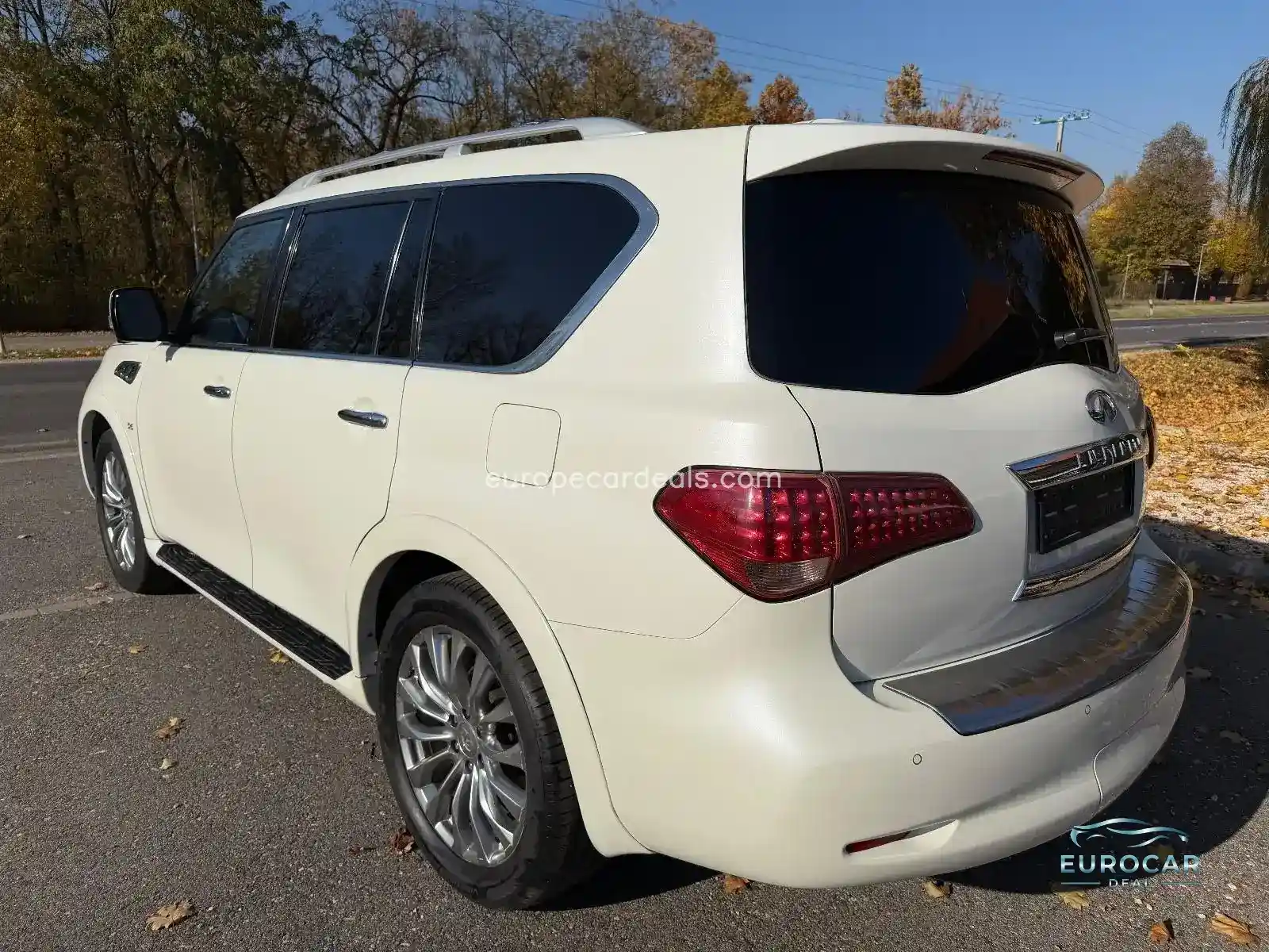 Infiniti QX80