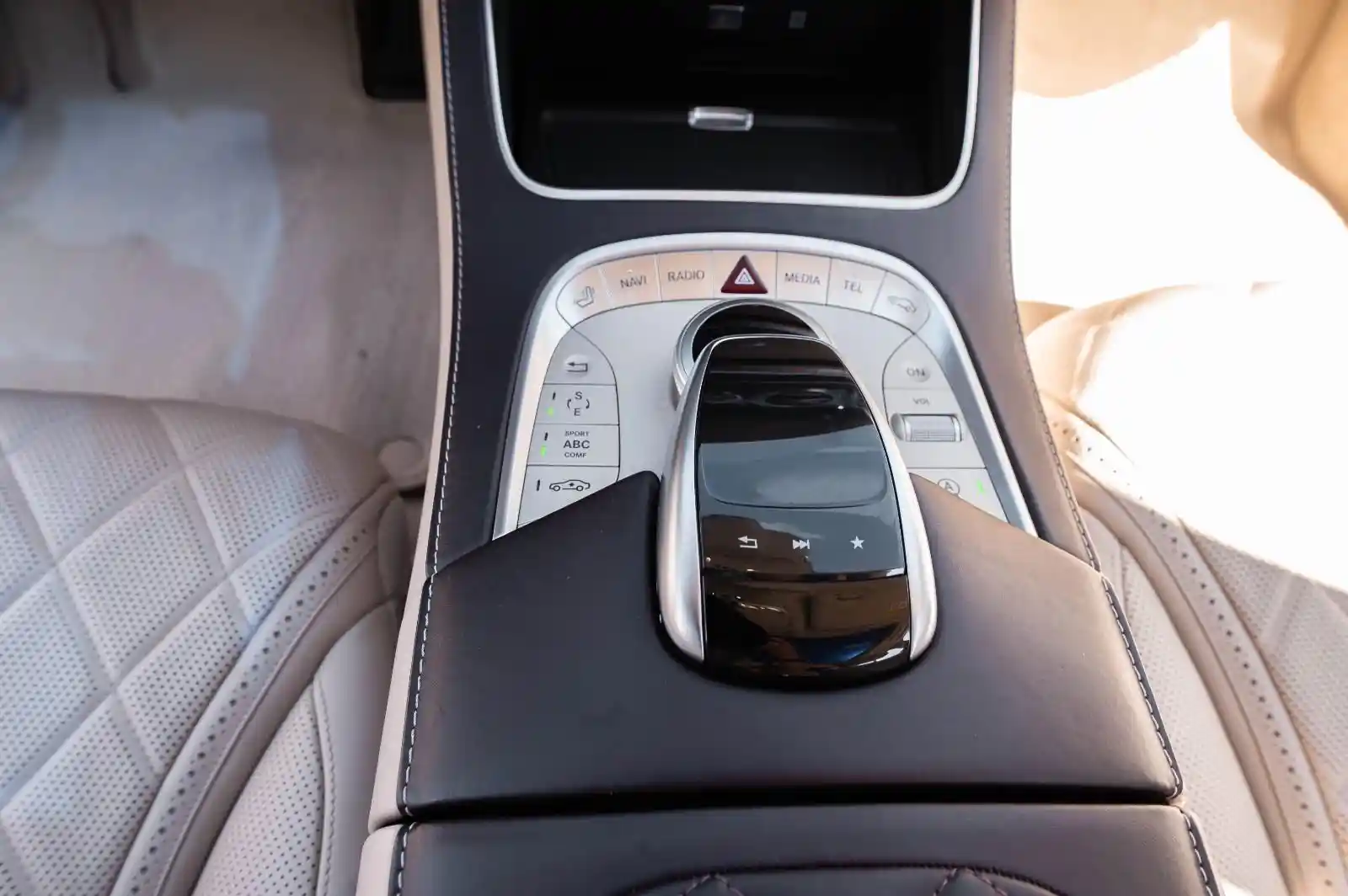 Mercedes-Benz S 600