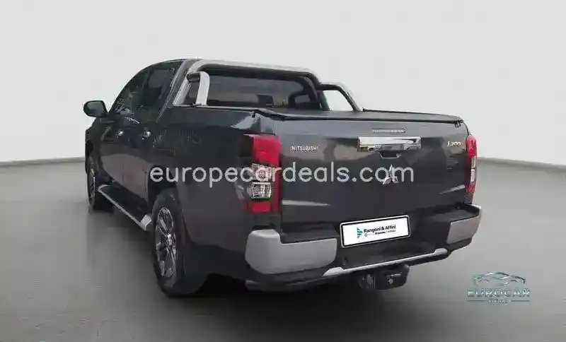Mitsubishi L200