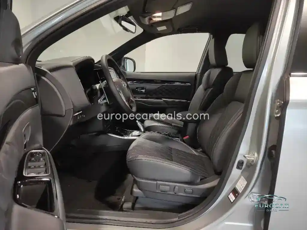 Mitsubishi Plug-in Hybrid Outlander