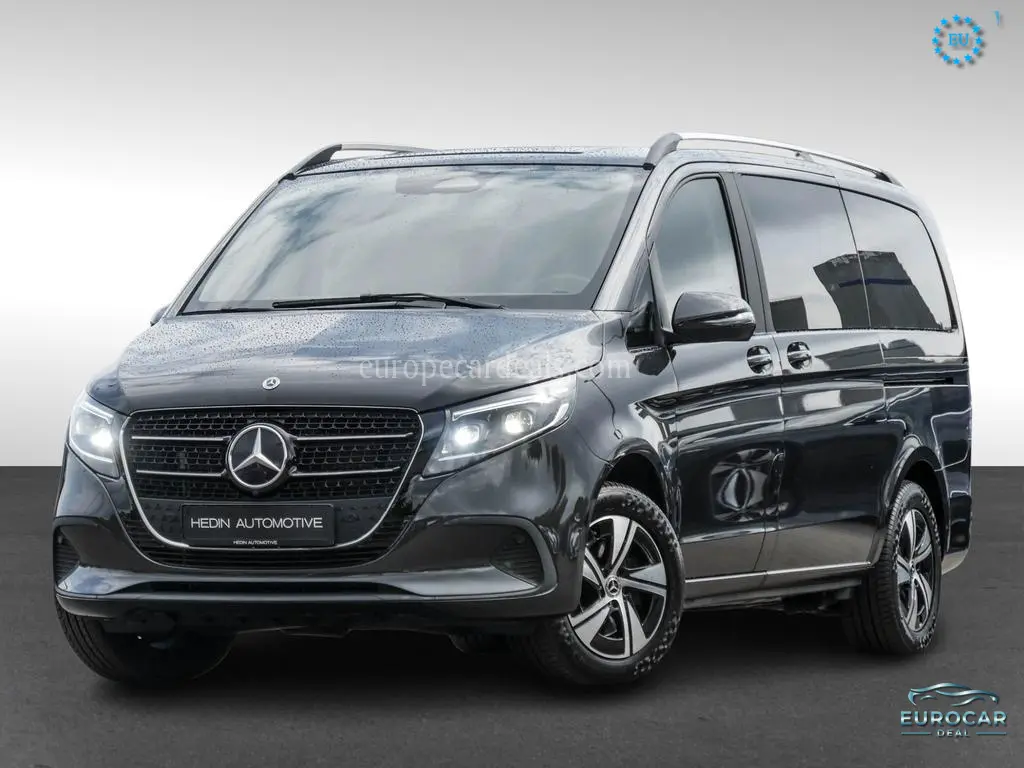Mercedes-Benz V 220