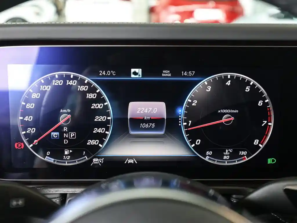 Mercedes-Benz G 500