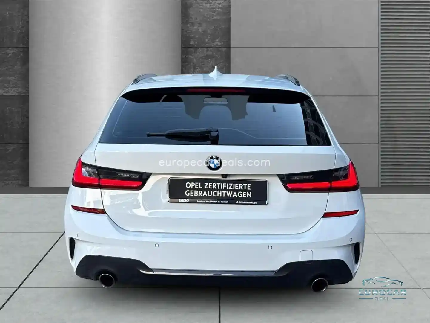 BMW 330
