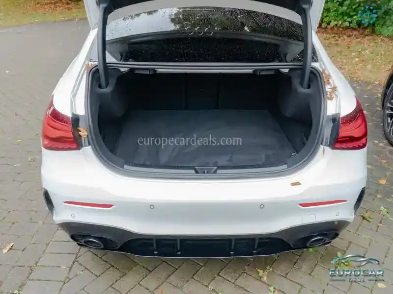 Mercedes-Benz A 35 AMG