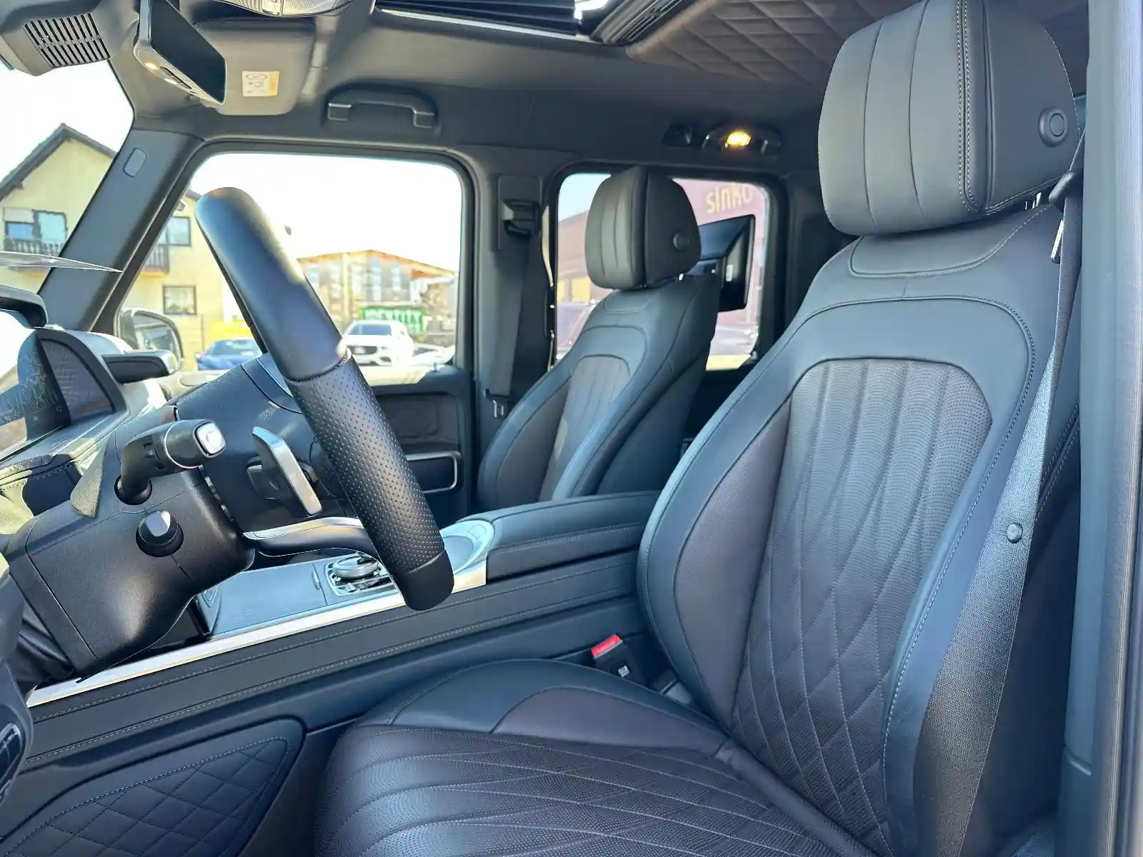 Mercedes-Benz G 500