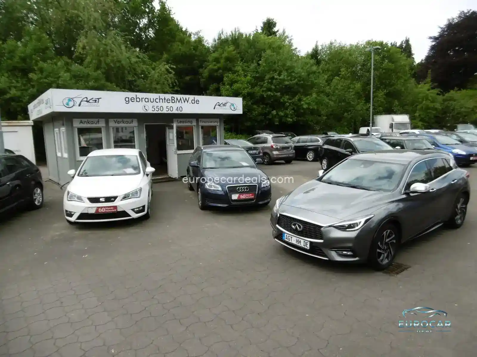 Infiniti Q30