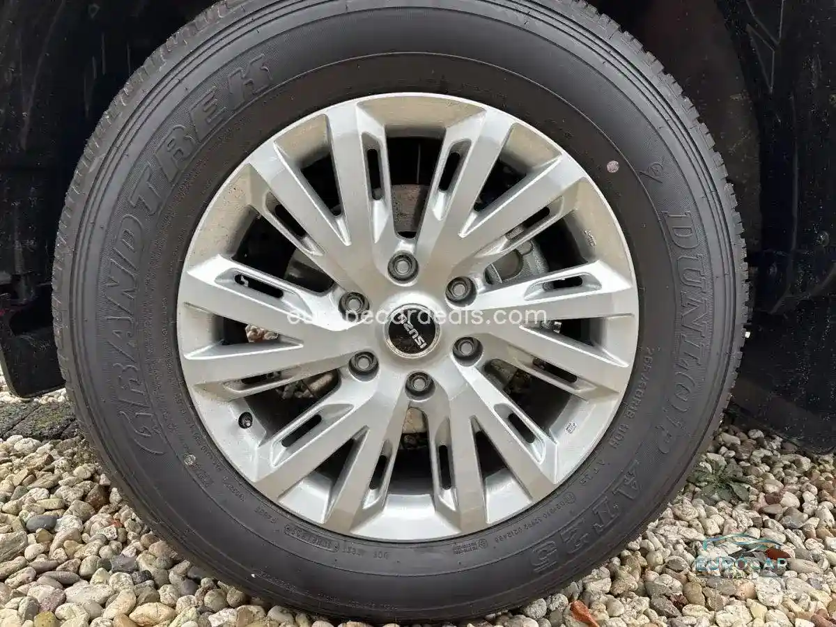 1.9 D EXTENDED CAB LS 4WD AT MY25