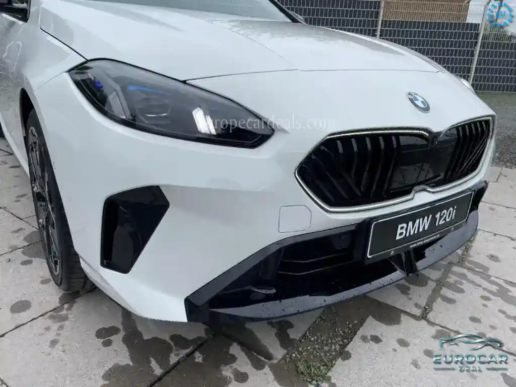 BMW 120