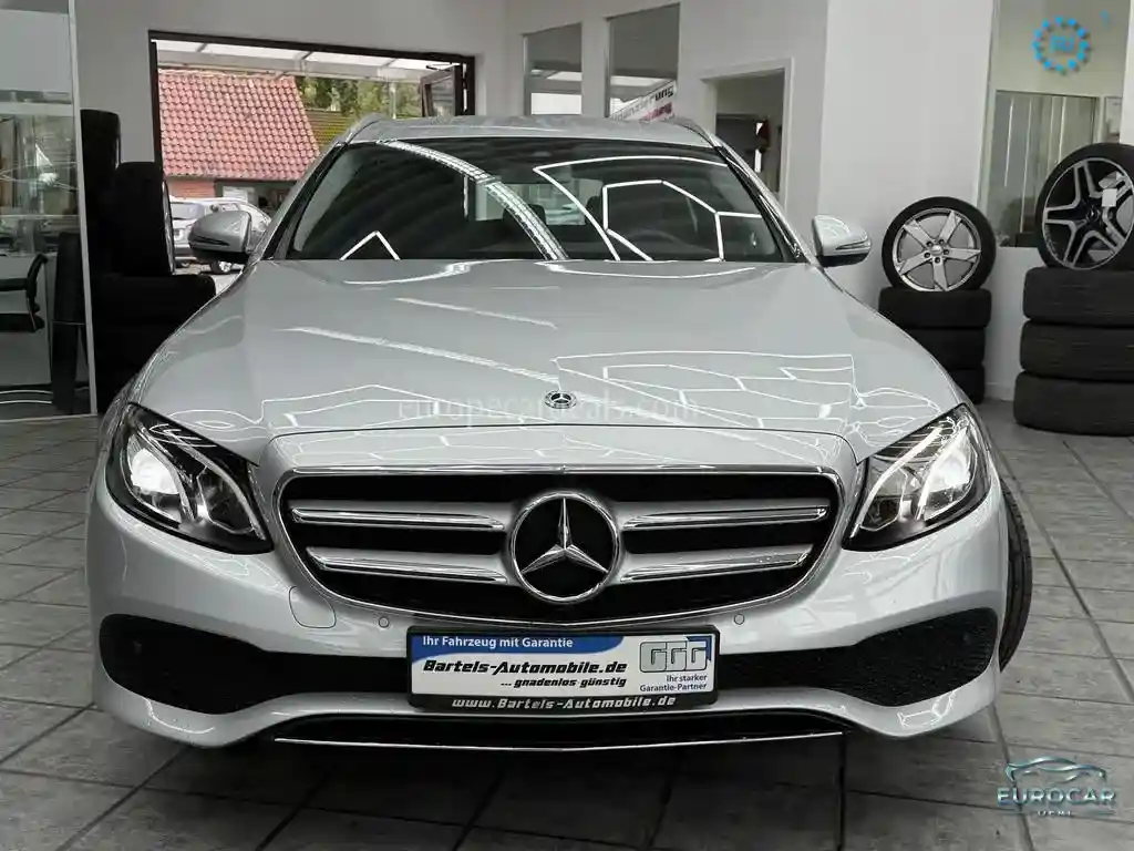 Mercedes-Benz E 220