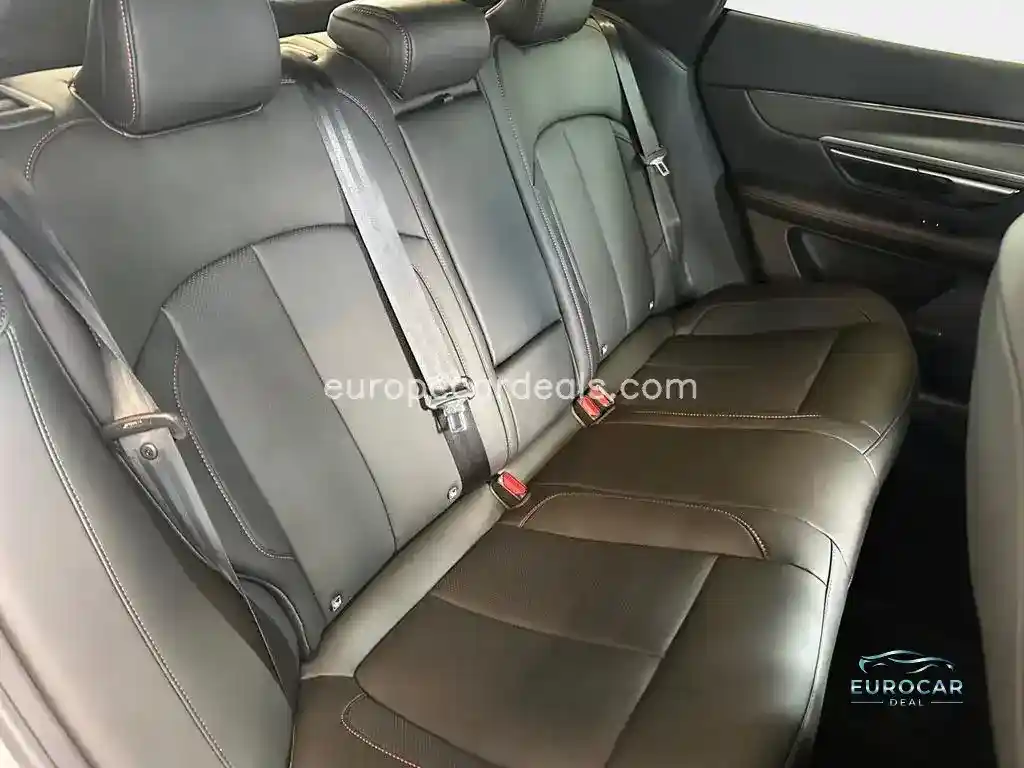 XPENG P7
