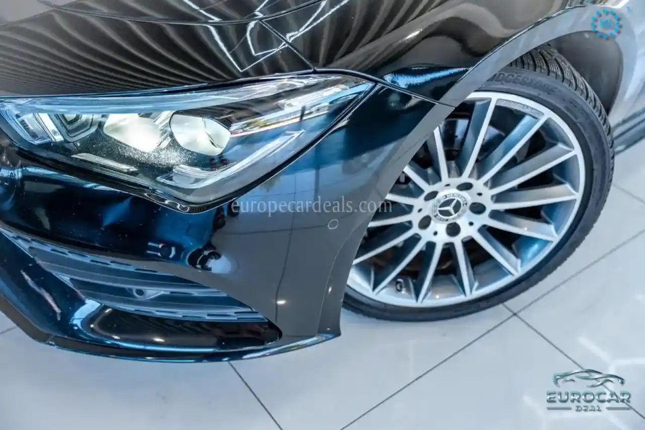 Mercedes-Benz CLA 200