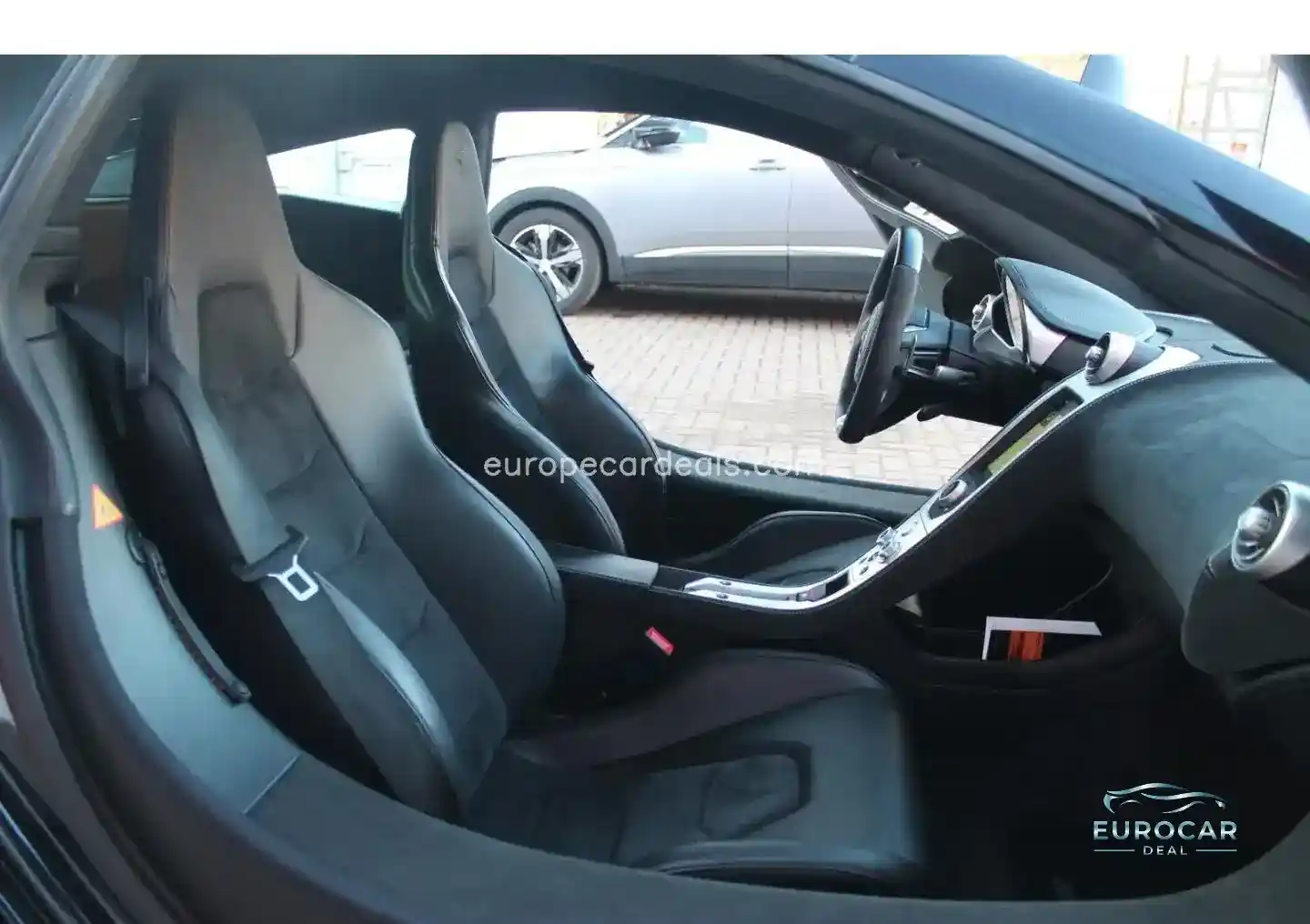 McLaren MP4-12C